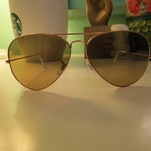 Ray-Ban aviator GOLD RB 3025 style:pilot wrap